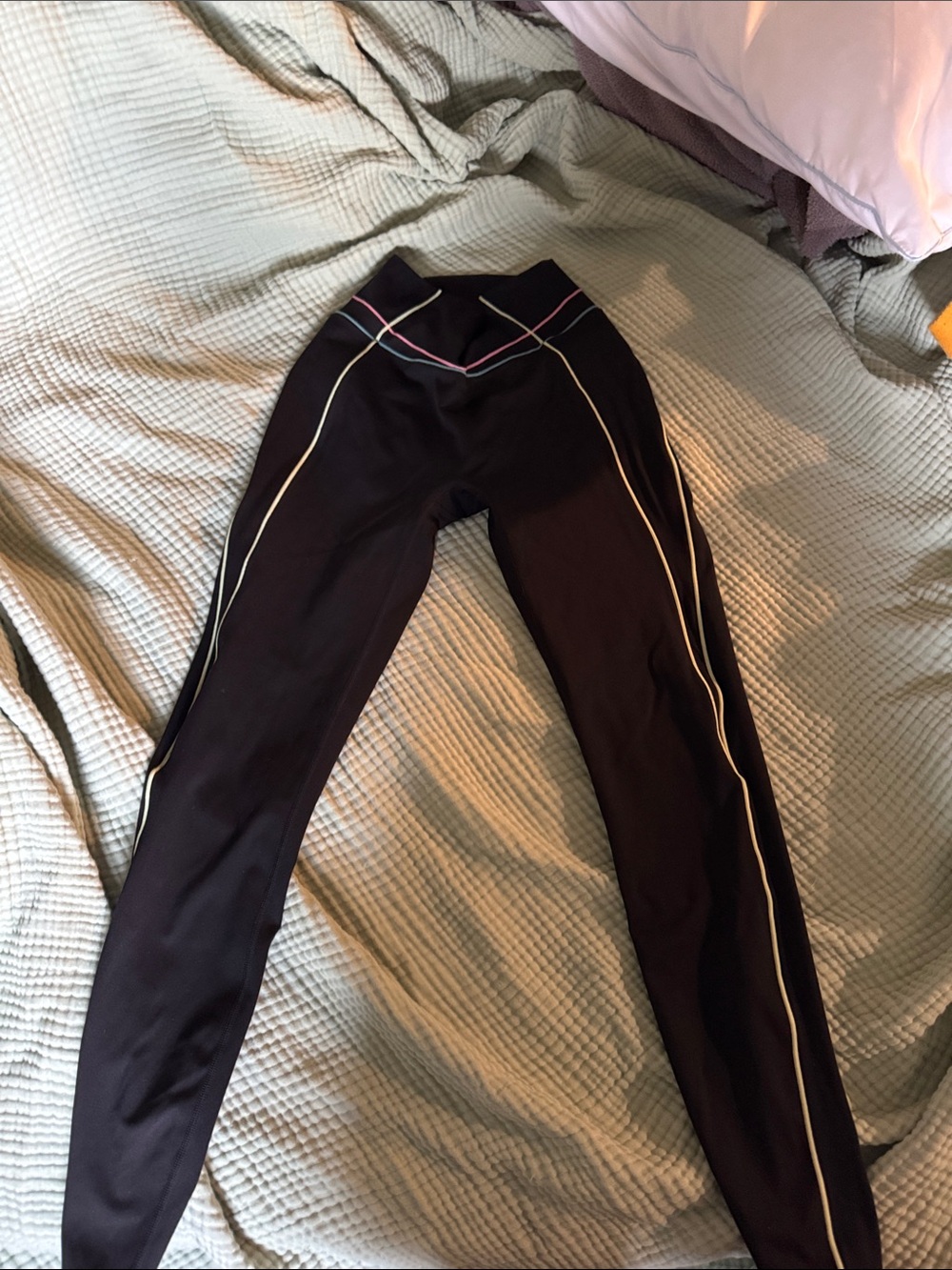 Buff Bunny Leggings with Contrasting Piping size M